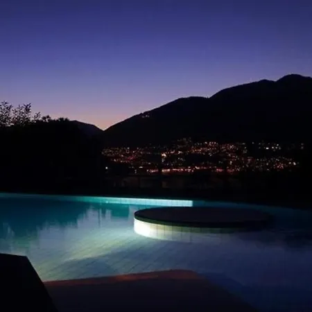 Top-ferienwohnung Im Landhausstil Mit Panoramablick Und Pool Appartement