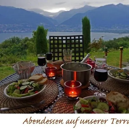 Top-ferienwohnung Im Landhausstil Mit Panoramablick Und Pool Gambarogno